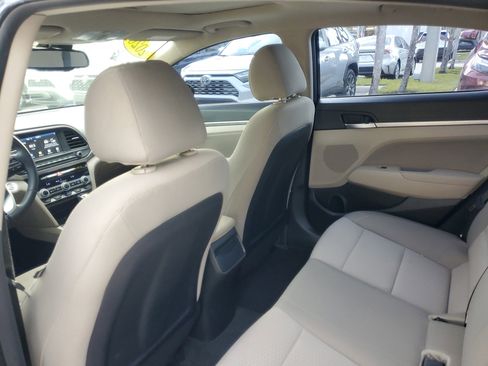 Used 2020 Hyundai Elantra Value Edition image 12