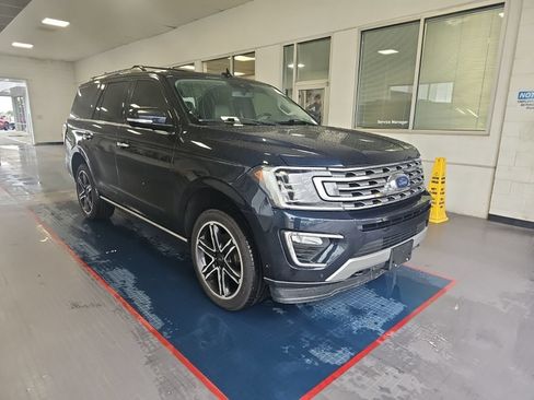 Used 2021 Ford Expedition Limited AWD/4WD image 2