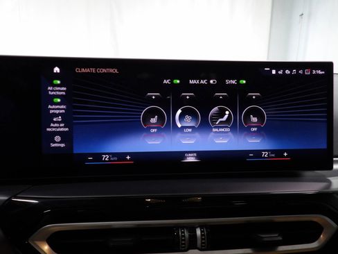 Used 2024 BMW 230i Coupe w/ Convenience Package image 26