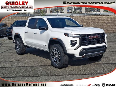 Used 2023 GMC Canyon AT4 w/ AT4 Premium Package AWD/4WD image 1