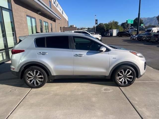 Used 2017 Kia Sportage EX w/ EX Premium Package AWD/4WD image 6