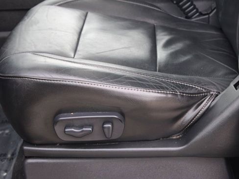 Used 2013 Nissan Armada Platinum image 18