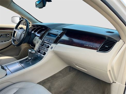 Used 2012 Ford Taurus Limited image 24