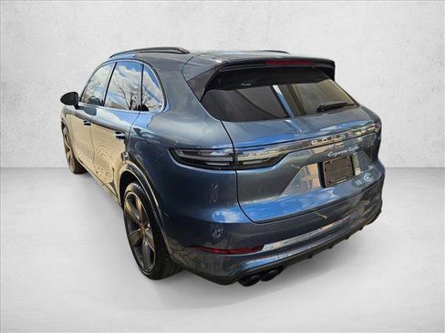 Used 2019 Porsche Cayenne Turbo image 10