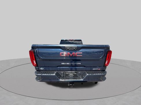Used 2023 GMC Sierra 2500 AT4 w/ AT4 Preferred Package AWD/4WD image 8