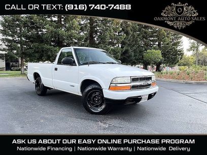 Used 2001 Chevrolet S10 Pickup 2WD Regular Cab w/ Comfort Convenience Pkg