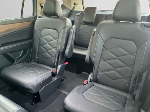 New 2026 Volkswagen Atlas SE image 12