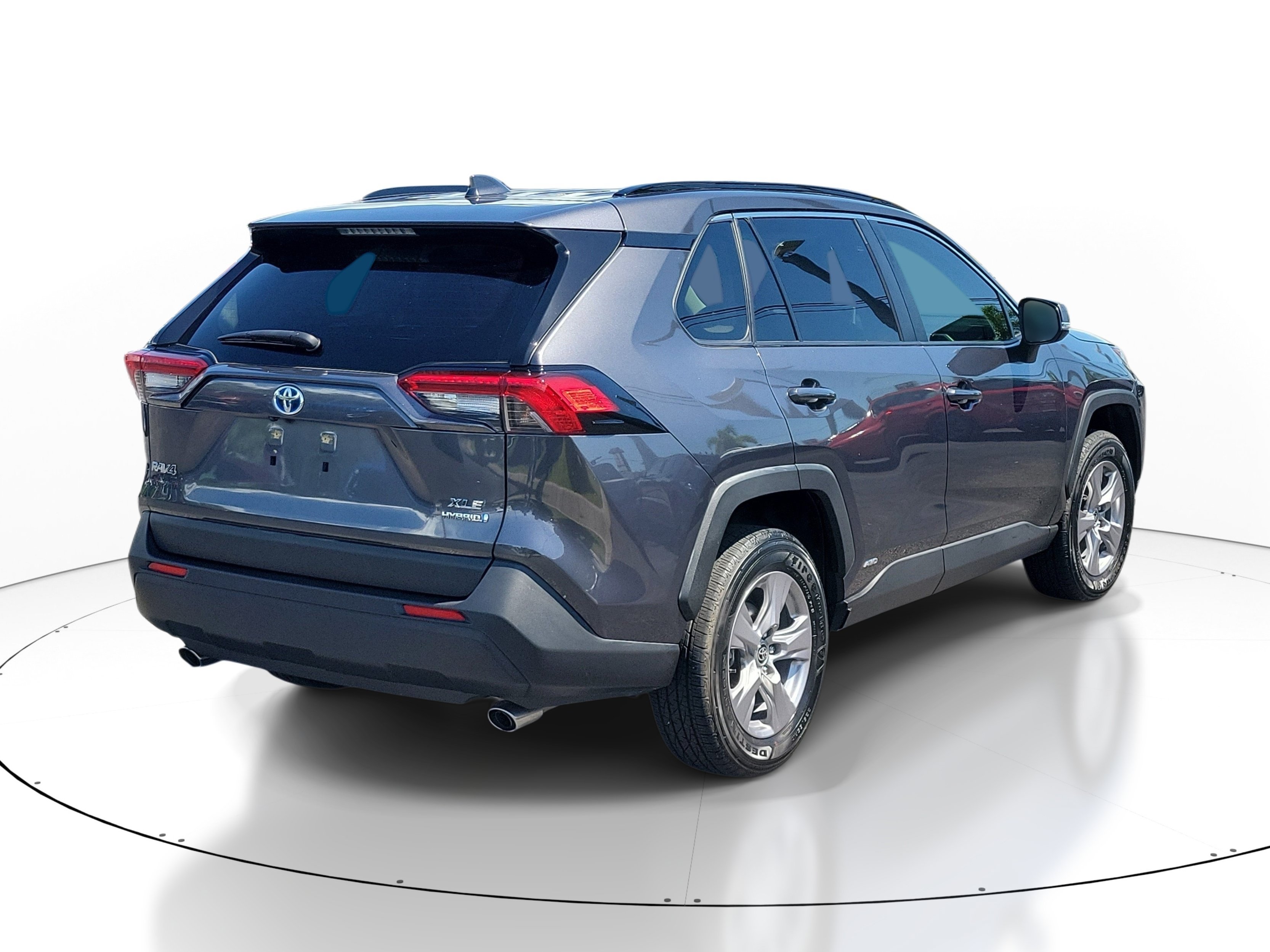 Used 2024 Toyota RAV4 XLE AWD/4WD image 6