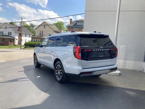 Certified 2025 Ford Expedition Max Platinum AWD/4WD image 5