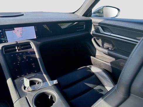 Used 2023 Porsche Taycan w/ Premium Package image 22