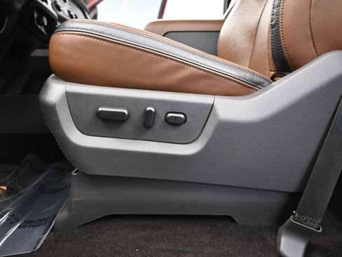 Used 2016 Ford F250 Platinum w/ FX4 Off-Road Package image 22