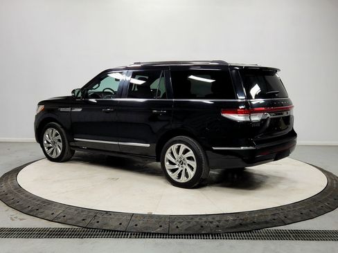 Used 2024 Lincoln Navigator Reserve image 5