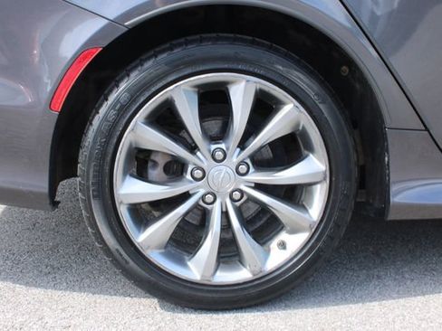 Used 2015 Chrysler 200 S FWD image 36