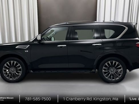 Used 2022 Nissan Armada Platinum w/ Captain's Chairs Package AWD/4WD image 8