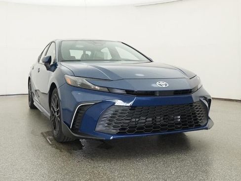 New 2026 Toyota Camry SE FWD image 30