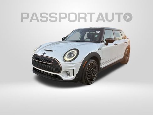 Used 2024 MINI Cooper Clubman S image 1
