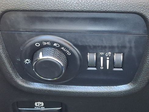 Used 2021 Jeep Grand Cherokee L Laredo image 26