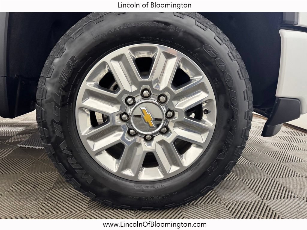 Used 2024 Chevrolet Silverado 2500 High Country w/ Technology Package AWD/4WD image 27