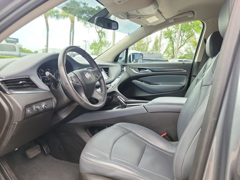 Used 2021 Buick Enclave Essence FWD image 11