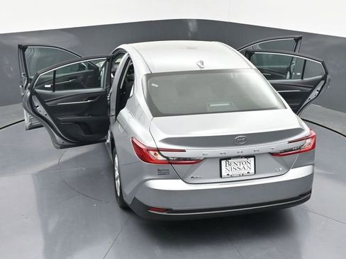 Used 2025 Toyota Camry LE FWD image 45