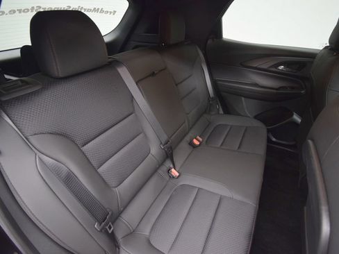 Used 2023 Chevrolet TrailBlazer RS w/ Convenience Package FWD image 23