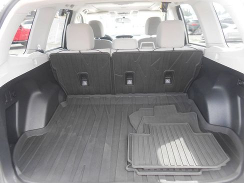 Used 2018 Subaru Forester 2.5i Premium AWD/4WD image 19