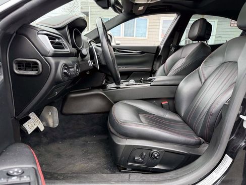 Used 2018 Maserati Ghibli S Q4 AWD/4WD image 7