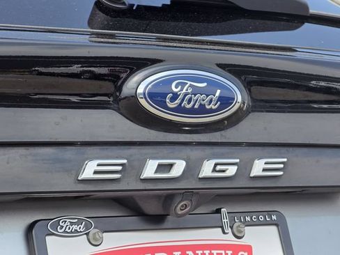 Used 2024 Ford Edge SE AWD/4WD image 9