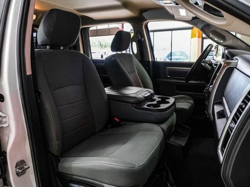 Used 2018 RAM 2500 SLT AWD/4WD image 27