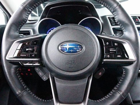 Used 2018 Subaru Outback 2.5i Touring image 15