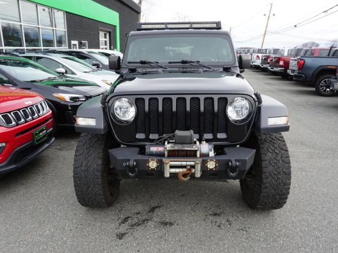 Used 2019 Jeep Wrangler Unlimited Sport S image 2