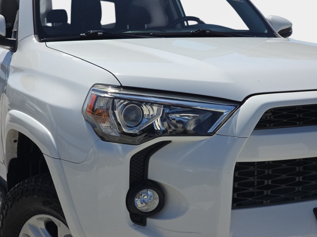 Used 2019 Toyota 4Runner SR5 Premium AWD/4WD image 34