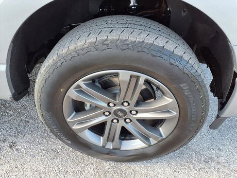 Used 2023 Ford F150 Lariat w/ Equipment Group 502A High image 9