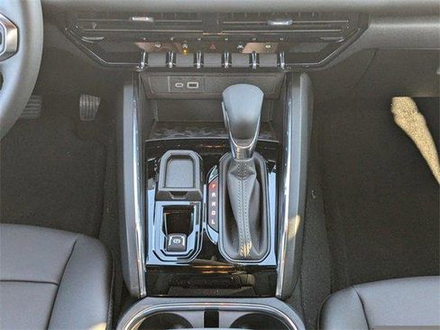 New 2025 GMC Canyon Elevation w/ Convenience Package image 21