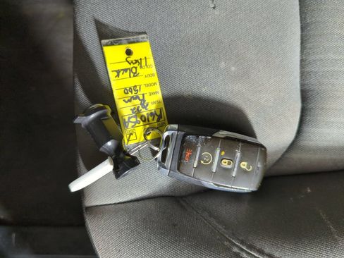 Used 2022 RAM 1500 Big Horn RWD image 23