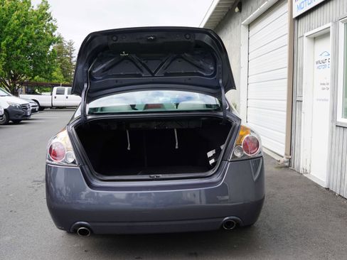 Used 2010 Nissan Altima 2.5 FWD image 15
