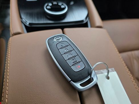 New 2026 Nissan Rogue Platinum image 30