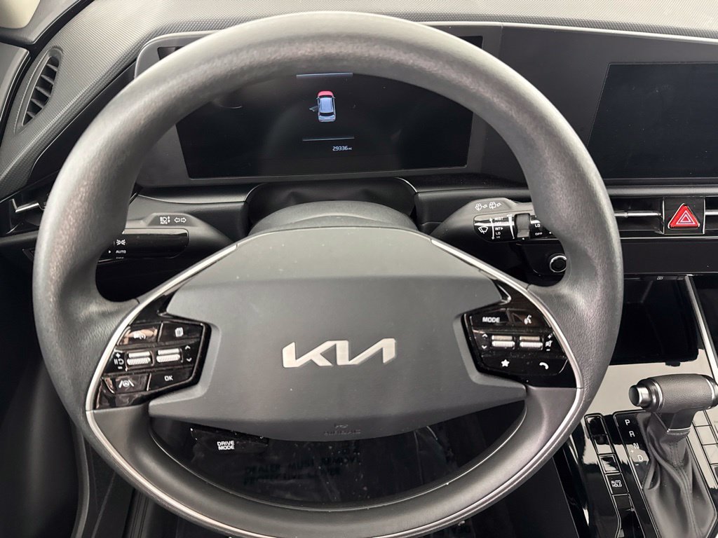 Used 2025 Kia Niro LX FWD image 37