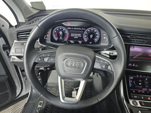 Used 2023 Audi Q7 2.0T Premium Plus w/ Premium Plus Package AWD/4WD image 5