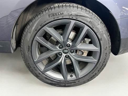 Used 2024 Land Rover Range Rover Sport SE image 32