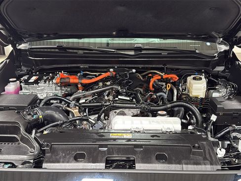 Certified 2025 Toyota Tacoma Limited image 25