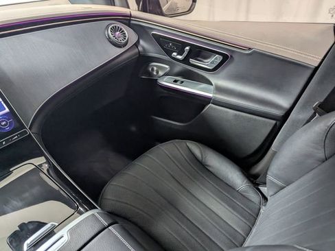 Used 2023 Mercedes-Benz EQE 500 4MATIC SUV image 8