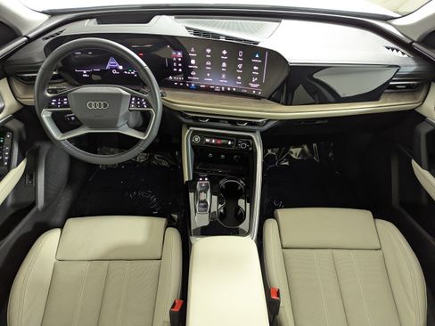 Certified 2025 Audi Q5 Premium w/ Premium Plus AWD/4WD image 10