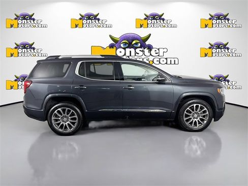 Used 2023 GMC Acadia Denali image 4