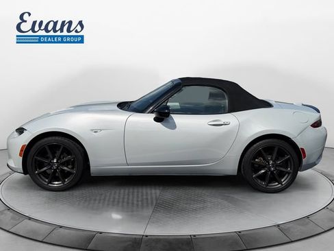 Used 2016 MAZDA MX-5 Miata Club RWD image 3