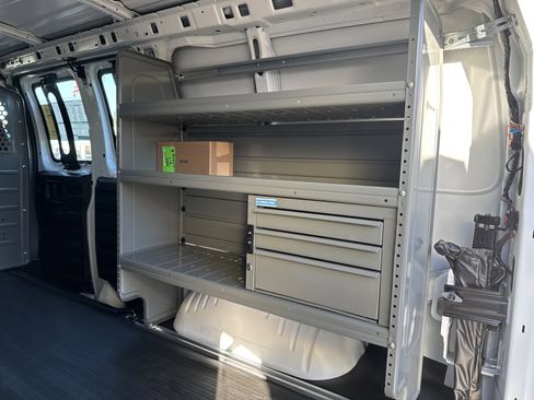 New 2025 GMC Savana 2500 w/ Driver Convenience Package image 31