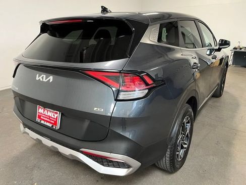 Used 2024 Kia Sportage LX AWD/4WD image 3
