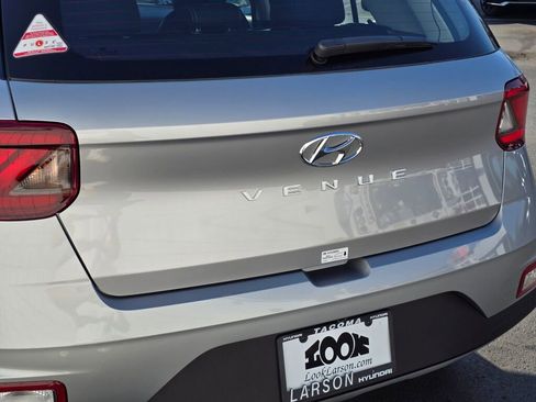 New 2026 Hyundai Venue SEL image 13