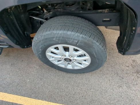 Used 2024 Toyota Tacoma SR5 image 6