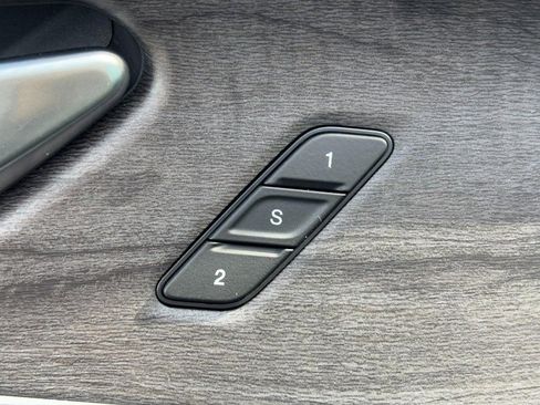 Used 2024 Jeep Grand Cherokee L Limited w/ Luxury Tech Group II image 26